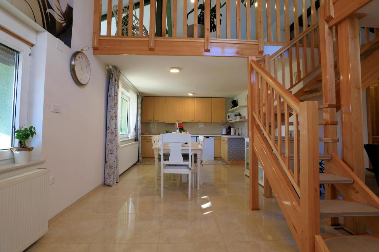 Luxury Apartman Alex With Sauna In The Village Otočac المظهر الخارجي الصورة