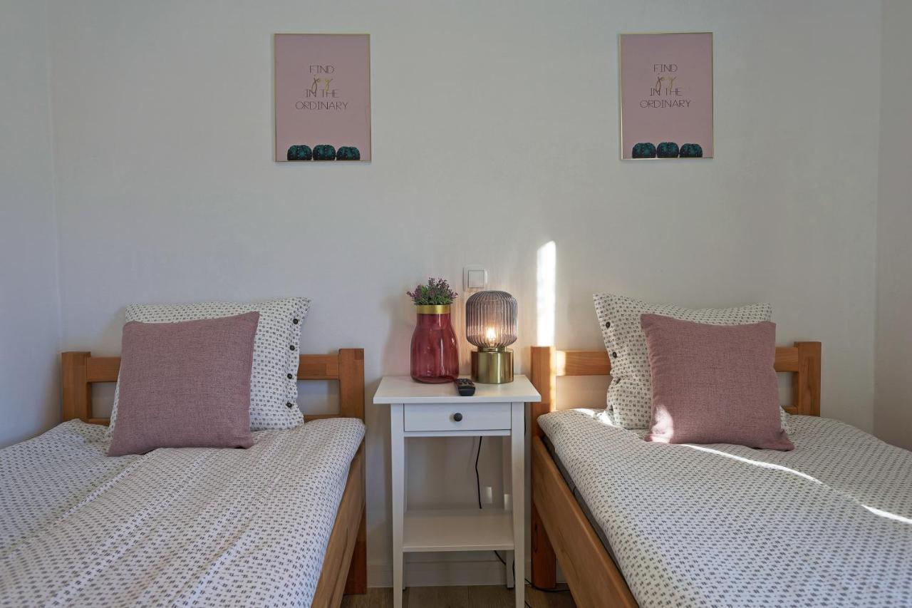 Luxury Apartman Alex With Sauna In The Village Otočac المظهر الخارجي الصورة